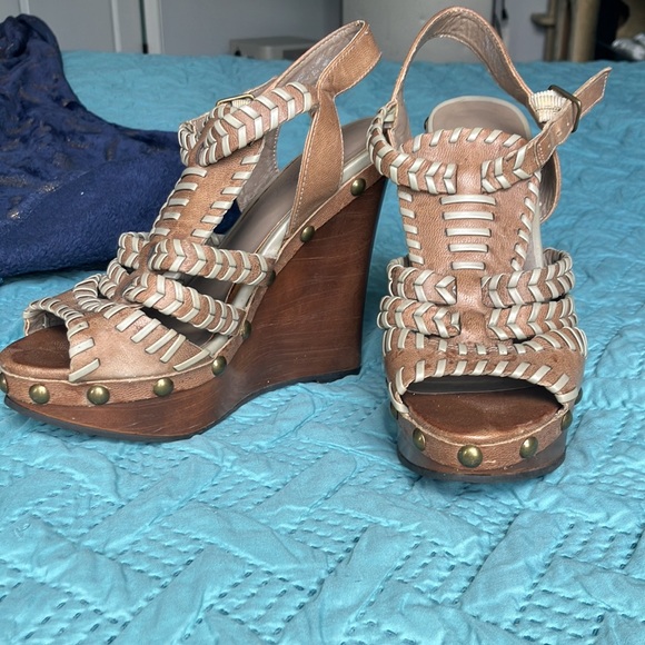 Aldo platform wedge strappy heels size 6.5 - Picture 2 of 10